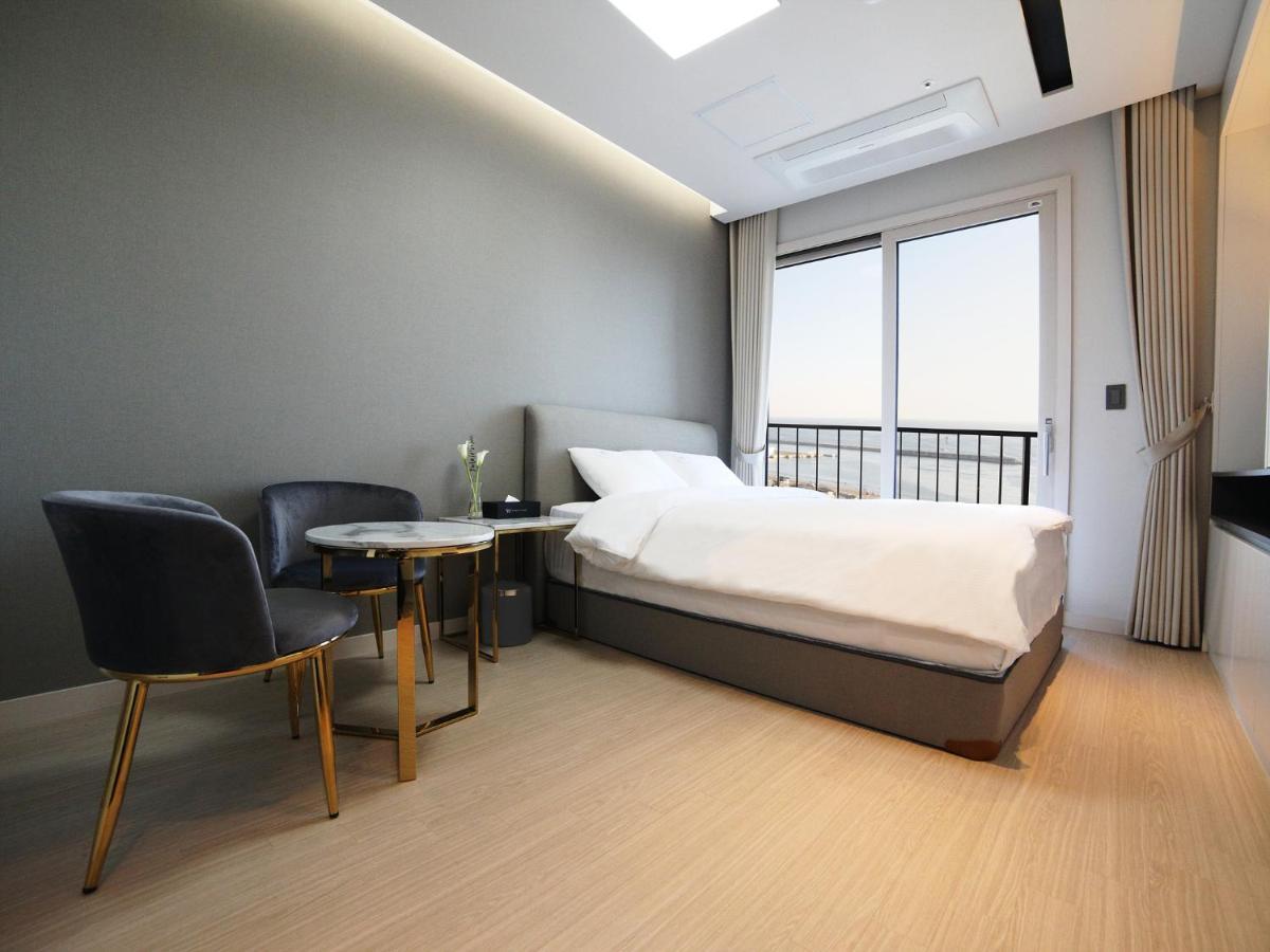 Sota Suite Sokcho World State Exterior photo