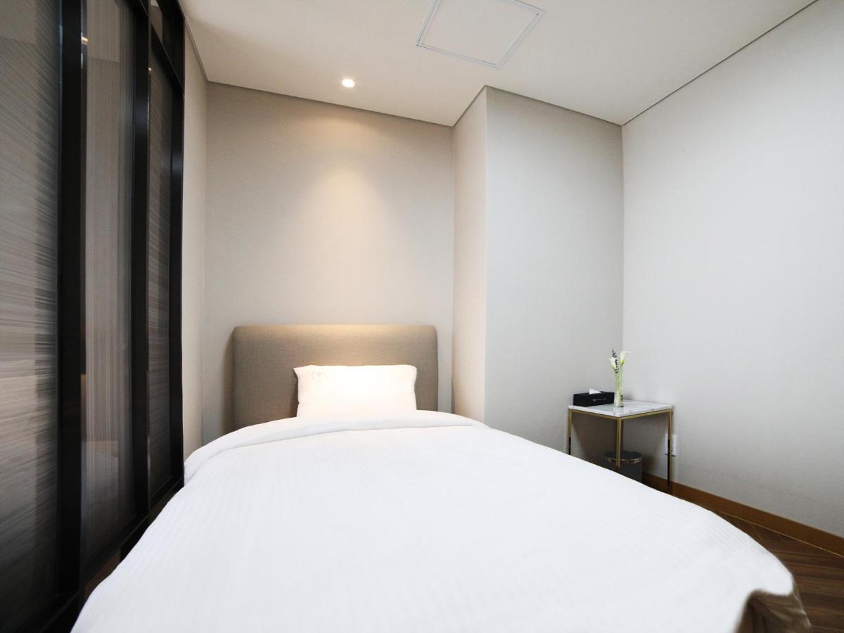 Sota Suite Sokcho World State Exterior photo
