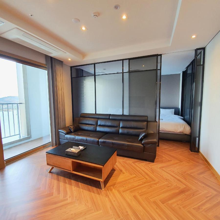 Sota Suite Sokcho World State Exterior photo