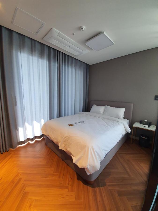 Sota Suite Sokcho World State Exterior photo